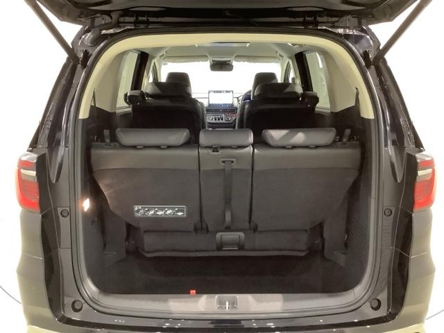 オデッセイハイブリッド e:HEVアブソルート・EX HSENSING 革シ-ト 新車保証 試乗車 レザーシート パワーゲート クルコン パワ-シ-ト 両側自動スライドドア ワンオーナー Rカメラ スマートキー エアバック フルセグTV シートヒーター(34枚目)