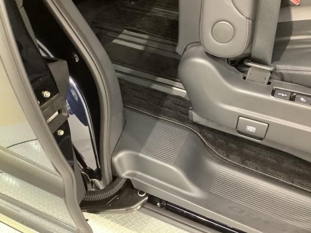 オデッセイハイブリッド e:HEVアブソルート・EX HSENSING 革シ-ト 新車保証 試乗車 レザーシート パワーゲート クルコン パワ-シ-ト 両側自動スライドドア ワンオーナー Rカメラ スマートキー エアバック フルセグTV シートヒーター(42枚目)
