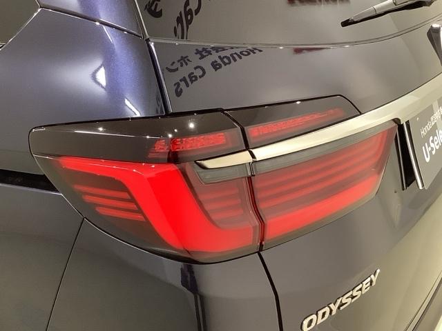 オデッセイハイブリッド e:HEVアブソルート・EX HSENSING 革シ-ト 新車保証 試乗車 レザーシート パワーゲート クルコン パワ-シ-ト 両側自動スライドドア ワンオーナー Rカメラ スマートキー エアバック フルセグTV シートヒーター(45枚目)