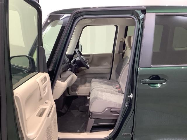 N-BOX Gホンダセンシング 最長5年保証ナビTVRカメラDVD 盗難防止システム Dレコ ETC付 フルフラットシート スマキー LED DVD再生機能 横滑り防止 パワーウィンドウ AAC 地デジTV ベンチシート クルコン(27枚目)