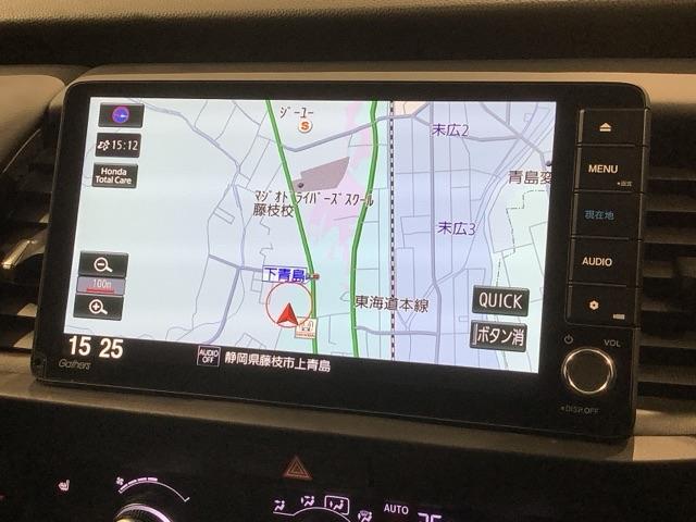 フィット ｅ：ＨＥＶホーム２０周年特別仕様車カーサ　Ｈ　ＳＥＮＳＩＮＧ　最長５年保証　ワンオ－ナ－　ナビＶＸＵ－２２５ＦＴｉ　ＴＶ　Ｒカメラ　ＣＤ録音　ＢＴオ－ディオ　ＤＶＤ　ＥＴＣ　ＬＥＤライト　ＶＳＡ　シ－トヒ－タ－　クルコン　アルミ　スマ－トキ－（6枚目）