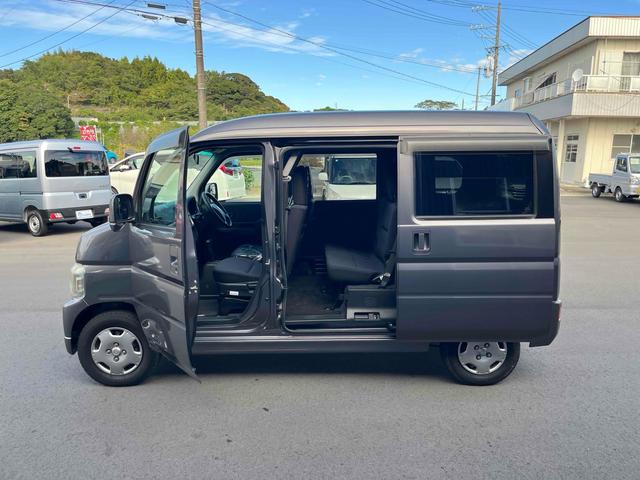 この度は当店のお車をご覧になっていただき、誠にありがとうございます。ぜひじっくりとご検討下さい。気軽にお問合せ・お見積りお待ちしております。