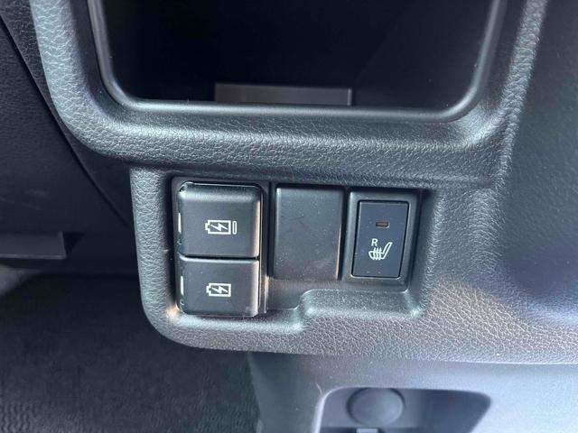 ワゴンRスマイル ハイブリッドSリミテッド 全周囲カメラ 両側電動スライドドア ナビ クリアランスソナー レーンアシスト 衝突被害軽減システム LEDヘッドランプ スマートキー アイドリングストップ 電動格納ミラー シートヒーター ベンチシート(8枚目)