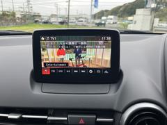 ＴＶ付きの車となっております。送迎時の待ち時間などとてもお役に立ちます。 5