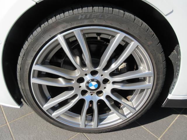 ３シリーズ ３２０ｉ　Ｍスポーツ　後期　ＬＥＤヘッドライト　ヘッドアップディスプレイ　Ｍパフォーマンスエアロ　ＯＰＭ１９インチアルミ　ローダウン　純正ＨＤＤナビ　ＤＶＤ再生　ミュージックサーバー　バックカメラ　パドルシフト　ＥＴＣ（10枚目）