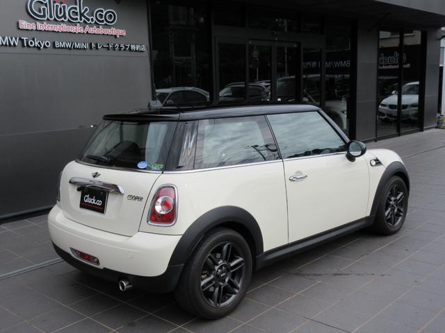 ＭＩＮＩ クーパー　カロッツェリアＨＤＤナビ　フルセグＴＶ　ＤＶＤ再生　Ｂｌｕｅｔｏｏｔｈ対応フルセグ　バックカメラ　純正１６インチアルミ　キセノンヘッドライト　ＥＴＣ（10枚目）
