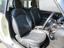 クーパー　全塗装済カスタム車　社外ナビ・ＴＶ　Ｂモニター　ＥＴＣ　キセノンヘッドライト　プッシュスタート　純正１６インチアルミホイール（11枚目）