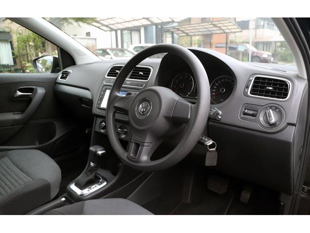 ポロ ＴＳＩコンフォートライン　走行２，７５０ｋｍ　ディーラー整備車両　ディーラー記録簿計１４枚完備（3枚目）