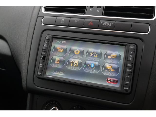 ポロ ＴＳＩコンフォートライン　走行２，７５０ｋｍ　ディーラー整備車両　ディーラー記録簿計１４枚完備（25枚目）