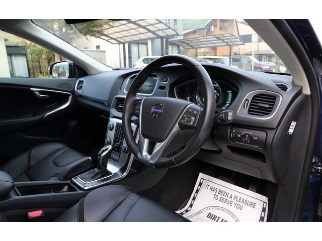 V40 オーシャンレースエディション 150台限定車 走行7,000km(3枚目)