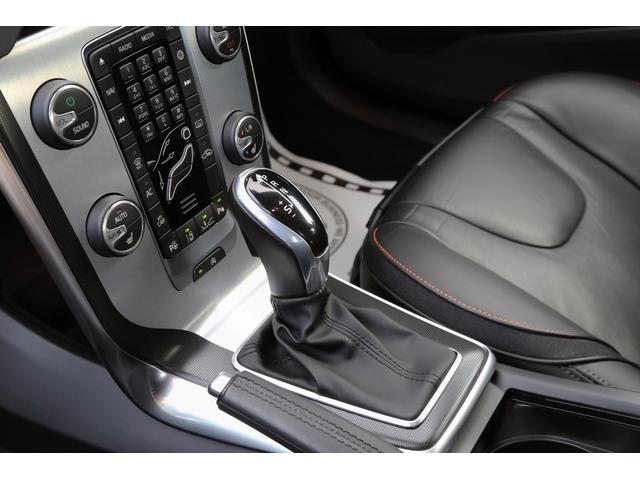 V40 オーシャンレースエディション 150台限定車 走行7,000km(11枚目)