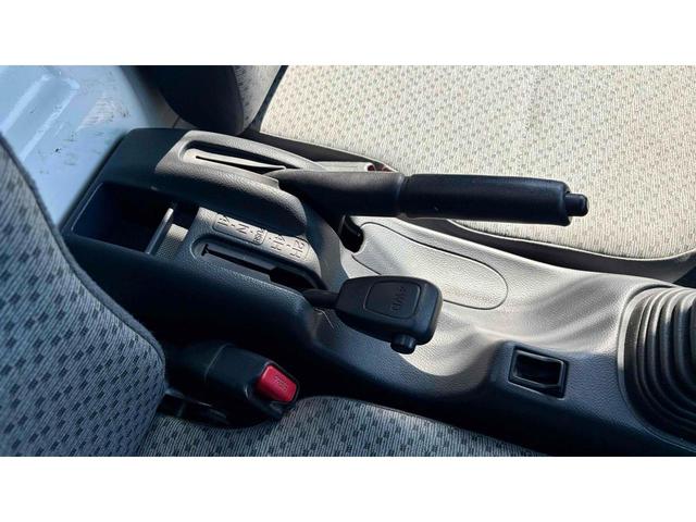 キャリイトラック 頑丈ダンプ　ダンプ／４ＷＤ／５速ＭＴ／エアコン／ワンオーナー／禁煙車／軽トラ／電動式ダンプ／頑丈ダンプ（8枚目）