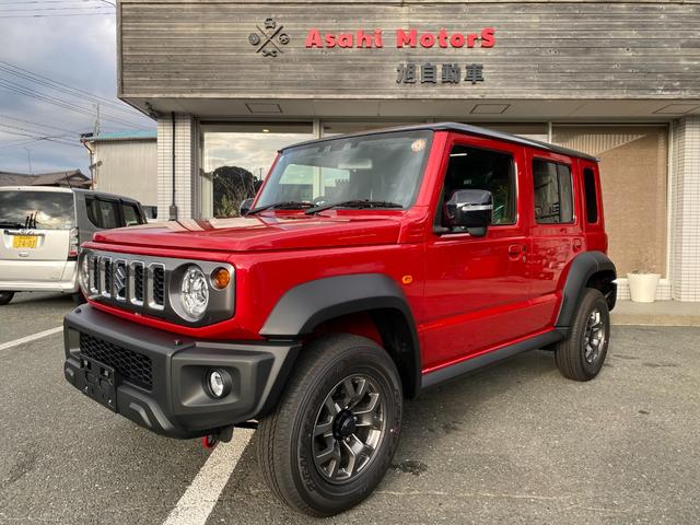 ジムニーノマド ＦＣ　ノマド／登録済未使用車／シズリングレッド／４ＷＤ／オートクルーズコントロール／衝突被害軽減システム／ＬＥＤヘッドランプ／オートハイビーム／全席パワーウィンドウ／シートヒーター／ＳＵＶ／５ドア（2枚目）