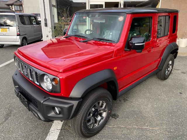 ジムニーノマド ＦＣ　ノマド／登録済未使用車／シズリングレッド／４ＷＤ／オートクルーズコントロール／衝突被害軽減システム／ＬＥＤヘッドランプ／オートハイビーム／全席パワーウィンドウ／シートヒーター／ＳＵＶ／５ドア（3枚目）