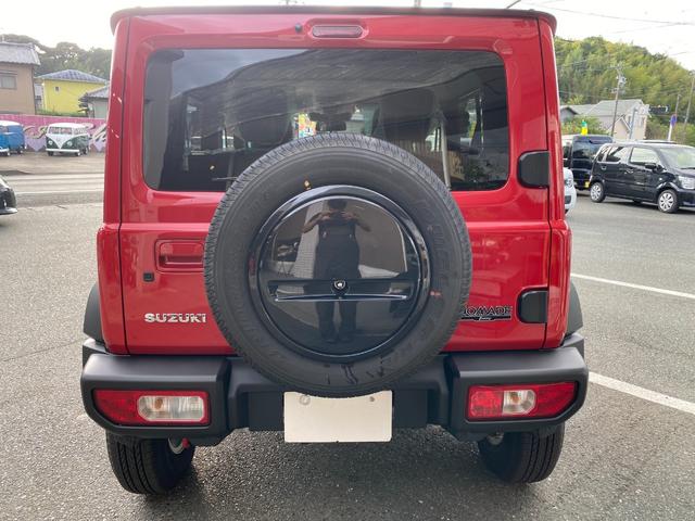 ジムニーノマド ＦＣ　ノマド／登録済未使用車／シズリングレッド／４ＷＤ／オートクルーズコントロール／衝突被害軽減システム／ＬＥＤヘッドランプ／オートハイビーム／全席パワーウィンドウ／シートヒーター／ＳＵＶ／５ドア（8枚目）