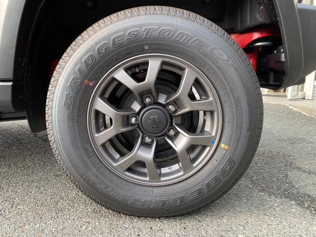 ジムニーノマド ＦＣ　ノマド／登録済未使用車／シズリングレッド／４ＷＤ／オートクルーズコントロール／衝突被害軽減システム／ＬＥＤヘッドランプ／オートハイビーム／全席パワーウィンドウ／シートヒーター／ＳＵＶ／５ドア（17枚目）