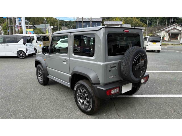 ジムニーシエラ JC 登録済未使用車/ワンオーナー/禁煙車/4WD/スマートキー/アダクティブクルーズコントロール/衝突被害軽減システム/オートライト/LEDヘッドランプ/ヘッドライトウォッシャー/アルミホイール(8枚目)