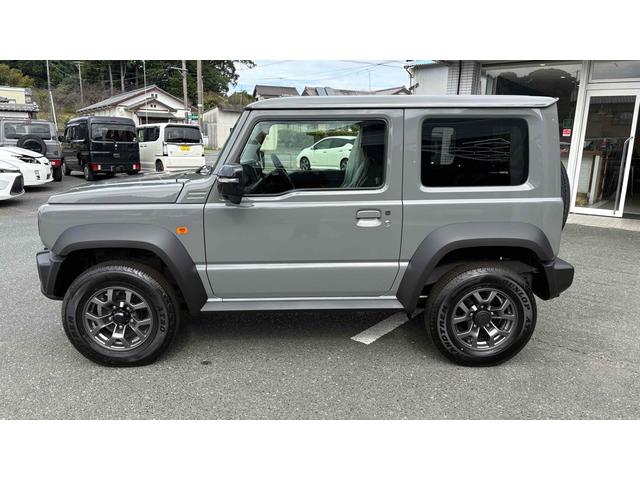 ジムニーシエラ JC 登録済未使用車/ワンオーナー/禁煙車/4WD/スマートキー/アダクティブクルーズコントロール/衝突被害軽減システム/オートライト/LEDヘッドランプ/ヘッドライトウォッシャー/アルミホイール(9枚目)