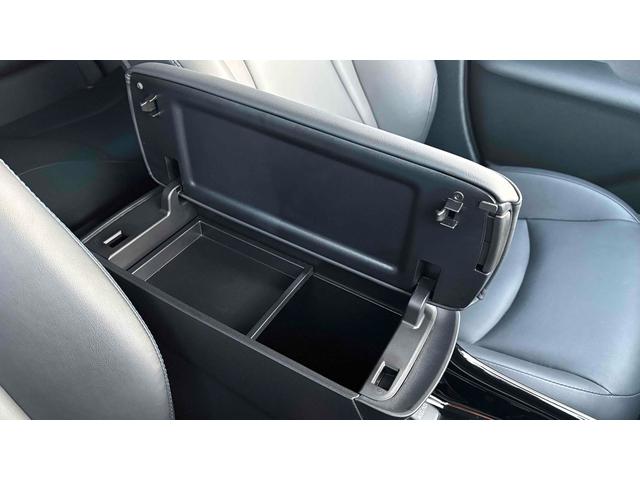 プリウス Ａツーリングセレクション　モデリスタ／１７インチホイール／ＬＥＤヘッドライト／ＥＴＣ／クリアランスソナー／アダクティブクルーズコントロール／パークアシスト／衝突被害軽減システム／バックカメラ／ＴＶ／オートマチックハイビーム（33枚目）