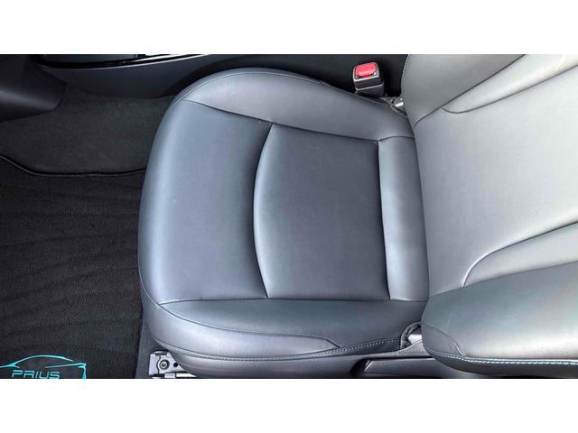 プリウス Ａツーリングセレクション　モデリスタ／１７インチホイール／ＬＥＤヘッドライト／ＥＴＣ／クリアランスソナー／アダクティブクルーズコントロール／パークアシスト／衝突被害軽減システム／バックカメラ／ＴＶ／オートマチックハイビーム（46枚目）