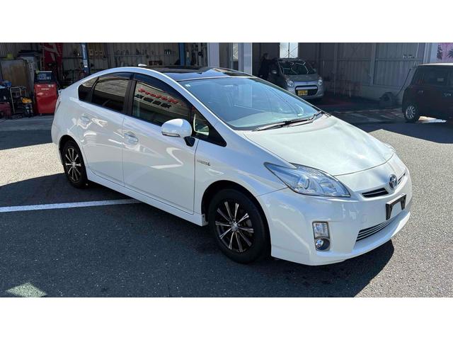 プリウス G サンルーフ/HDDナビ/バックカメラ/バックフォグ/ETC/オートクルーズコントロール/TV/CD/DVD再生/アルミホイール/スマートキー/電動格納ミラー/USB ミュージックプレイヤー接続可(7枚目)