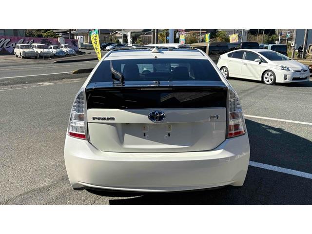 プリウス G サンルーフ/HDDナビ/バックカメラ/バックフォグ/ETC/オートクルーズコントロール/TV/CD/DVD再生/アルミホイール/スマートキー/電動格納ミラー/USB ミュージックプレイヤー接続可(10枚目)