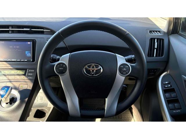 プリウス G サンルーフ/HDDナビ/バックカメラ/バックフォグ/ETC/オートクルーズコントロール/TV/CD/DVD再生/アルミホイール/スマートキー/電動格納ミラー/USB ミュージックプレイヤー接続可(14枚目)