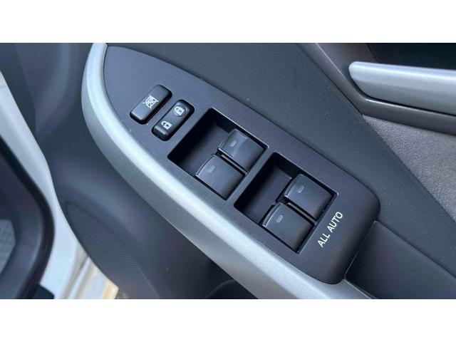 プリウス G サンルーフ/HDDナビ/バックカメラ/バックフォグ/ETC/オートクルーズコントロール/TV/CD/DVD再生/アルミホイール/スマートキー/電動格納ミラー/USB ミュージックプレイヤー接続可(21枚目)