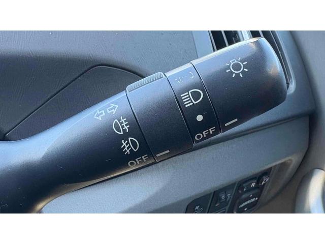 プリウス G サンルーフ/HDDナビ/バックカメラ/バックフォグ/ETC/オートクルーズコントロール/TV/CD/DVD再生/アルミホイール/スマートキー/電動格納ミラー/USB ミュージックプレイヤー接続可(33枚目)