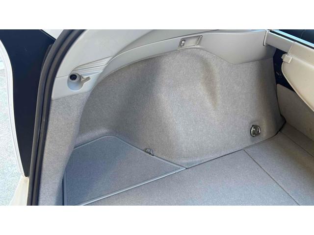 プリウス G サンルーフ/HDDナビ/バックカメラ/バックフォグ/ETC/オートクルーズコントロール/TV/CD/DVD再生/アルミホイール/スマートキー/電動格納ミラー/USB ミュージックプレイヤー接続可(62枚目)