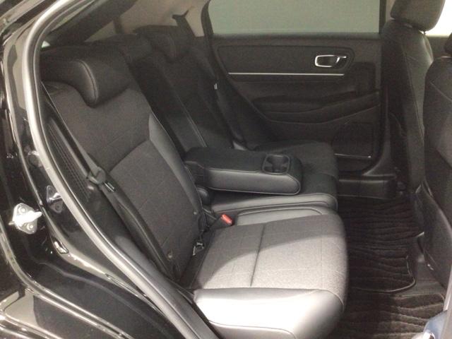 ヴェゼル e:HEVZ HSENSING最長5年保証ワンオ-ナ- 衝突回避支援ブレーキ機能 1オナ スマキ Pトランク フルオートエアコン エアバッグ 両席エアバック Rカメ 記録簿付 パワーウィンドウ LEDランプ ABS(18枚目)