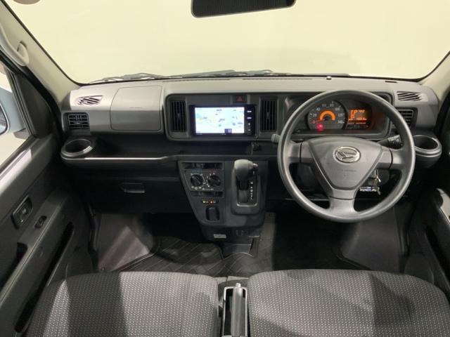 ハイゼットカーゴ クルーズSAIII 最長5年保証 ナビ TV Rカメラ CD録音 DVD 衝突軽減B ETC LEDライト 横滑り防止 キ-レス 整備記録簿 ドアバイザ- Wエアバッグ エアコン 横滑防止装置 Bカメラ エアバック(8枚目)