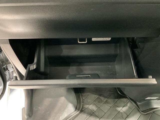 ハイゼットカーゴ クルーズSAIII 最長5年保証 ナビ TV Rカメラ CD録音 DVD 衝突軽減B ETC LEDライト 横滑り防止 キ-レス 整備記録簿 ドアバイザ- Wエアバッグ エアコン 横滑防止装置 Bカメラ エアバック(26枚目)