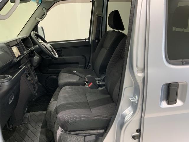 ハイゼットカーゴ クルーズSAIII 最長5年保証 ナビ TV Rカメラ CD録音 DVD 衝突軽減B ETC LEDライト 横滑り防止 キ-レス 整備記録簿 ドアバイザ- Wエアバッグ エアコン 横滑防止装置 Bカメラ エアバック(28枚目)