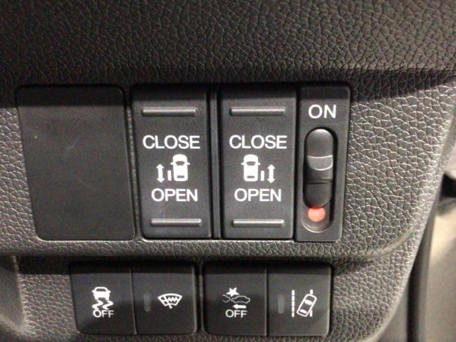 フリード+ クロスター・ホンダセンシング 最長5年保証 ワンオ-ナ- ナビVXM-207VFNi TV Rカメラ CD録音 BTオ-ディオ DVD ドラレコ ETC LEDライト 両側電動ドア VSA シ-トヒ-タ- クルコン アルミ AAC(14枚目)