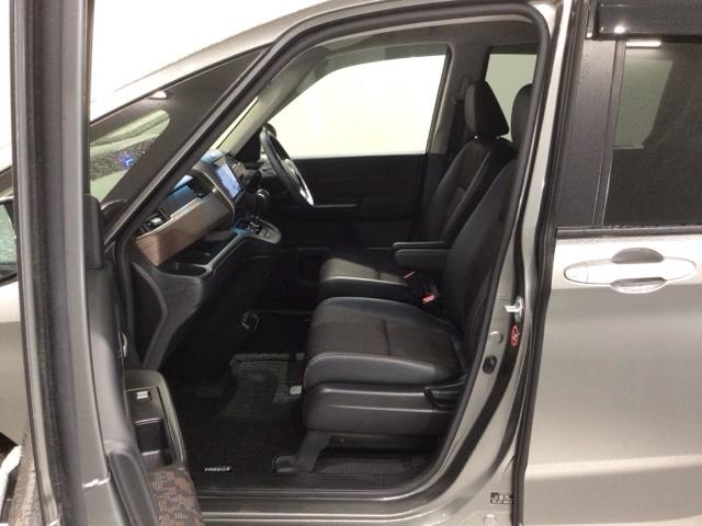 フリード+ クロスター・ホンダセンシング 最長5年保証 ワンオ-ナ- ナビVXM-207VFNi TV Rカメラ CD録音 BTオ-ディオ DVD ドラレコ ETC LEDライト 両側電動ドア VSA シ-トヒ-タ- クルコン アルミ AAC(32枚目)