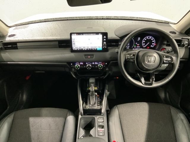 ヴェゼル e:HEVZ H SENSING新車保証 試乗車 ワンオ-ナ- 純正ナビTV Rカメラ BTオ-ディオ ETC LEDライト VSAシ-トヒ-タ- クルコン アルミ スマ-トキ- スペアキ-盗難防止装置 整備記録簿(9枚目)