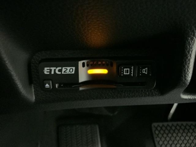 ヴェゼル e:HEVZ H SENSING新車保証 試乗車 ワンオ-ナ- 純正ナビTV Rカメラ BTオ-ディオ ETC LEDライト VSAシ-トヒ-タ- クルコン アルミ スマ-トキ- スペアキ-盗難防止装置 整備記録簿(12枚目)