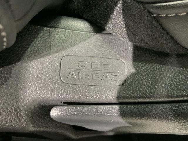 ヴェゼル e:HEVZ H SENSING新車保証 試乗車 ワンオ-ナ- 純正ナビTV Rカメラ BTオ-ディオ ETC LEDライト VSAシ-トヒ-タ- クルコン アルミ スマ-トキ- スペアキ-盗難防止装置 整備記録簿(25枚目)