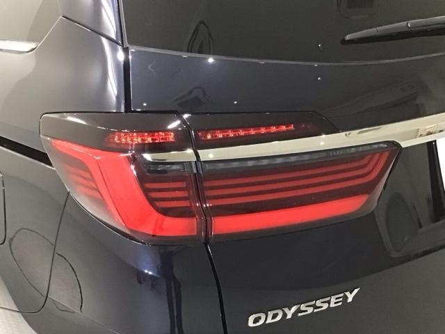 オデッセイハイブリッド ｅ：ＨＥＶアブソルート　ＨＳＥＮＳＩＮＧ　新車保証　試乗車　ワンオ－ナ－　ナビＬＸＭ－２４７ＶＦＬＩ　ＴＶ　Ｒカメラ　マルチビュ－　ＣＤ録音　ＢＴオーディオ　ＤＶＤ　Ｒモニタ－　ＥＴＣ　ＬＥＤライト　フォグライト　ＶＳＡ（39枚目）
