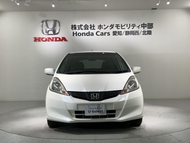 フィット Ｇスマートセレクション　１年保証　ワンオ－ナ－　ナビＶＸＭ－１１８ＶＳ　ＴＶ　Ｒカメラ　音楽機器接続　ＤＶＤ　ＥＴＣ　スマ－トキ－　スペアキ－　盗難防止装置　整備記録簿　Ｗエアバッグ　エアコン　エアバック　Ｗエアーバック（18枚目）