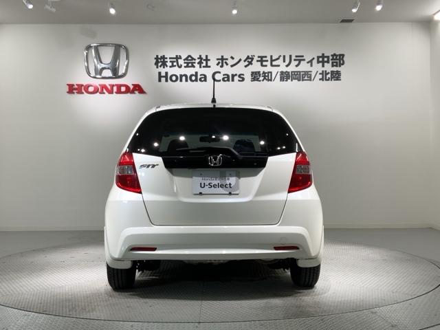 フィット Ｇスマートセレクション　１年保証　ワンオ－ナ－　ナビＶＸＭ－１１８ＶＳ　ＴＶ　Ｒカメラ　音楽機器接続　ＤＶＤ　ＥＴＣ　スマ－トキ－　スペアキ－　盗難防止装置　整備記録簿　Ｗエアバッグ　エアコン　エアバック　Ｗエアーバック（49枚目）