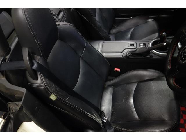 ロードスター ＲＳ　レザーパッケージ　ＢＯＳＥサウンドシステム　７スピーカー　ステアリングスイッチ　ＡＵＸジャック　サイドドアトリムアームレストソフトパッド　本革　センターコンソールリッドソフトパッド　シートヒーター（37枚目）