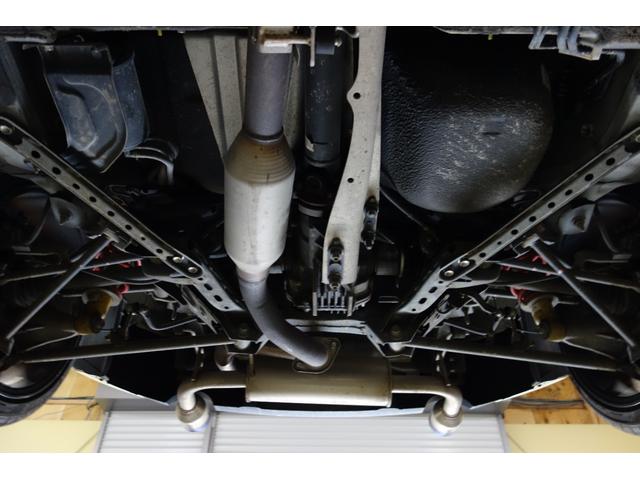 ロードスター ＲＳ　レザーパッケージ　ＢＯＳＥサウンドシステム　７スピーカー　ステアリングスイッチ　ＡＵＸジャック　サイドドアトリムアームレストソフトパッド　本革　センターコンソールリッドソフトパッド　シートヒーター（66枚目）