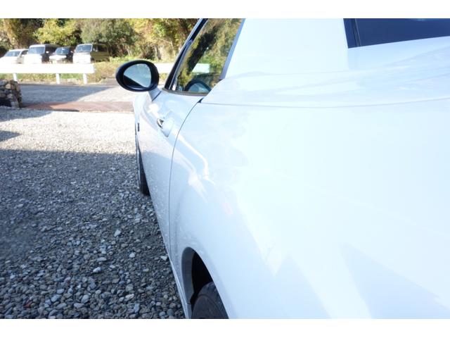 ロードスター ＲＳ　ＲＨＴ　レザーパッケージ　６ＭＴ　電動リトラクタブルハードトップ　スマートキー　サイドドアトリムアームレストソフトパッド　本革シート（ブラック）センターコンソールリッドソフトパッド　シートヒーター（温度５段調整機能付）（53枚目）