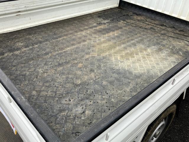 クリッパートラック ＳＤ　パートタイム４ＷＤ　三方開　オートマ　ＣＤ　ＥＴＣ　エアコン／パワステ無し（8枚目）