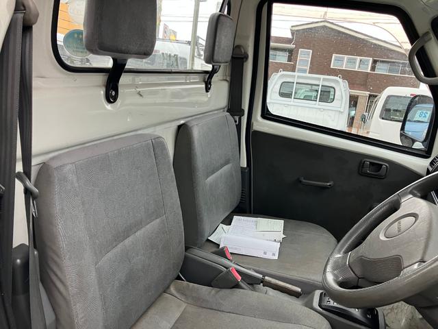 クリッパートラック ＳＤ　パートタイム４ＷＤ　三方開　オートマ　ＣＤ　ＥＴＣ　エアコン／パワステ無し（13枚目）