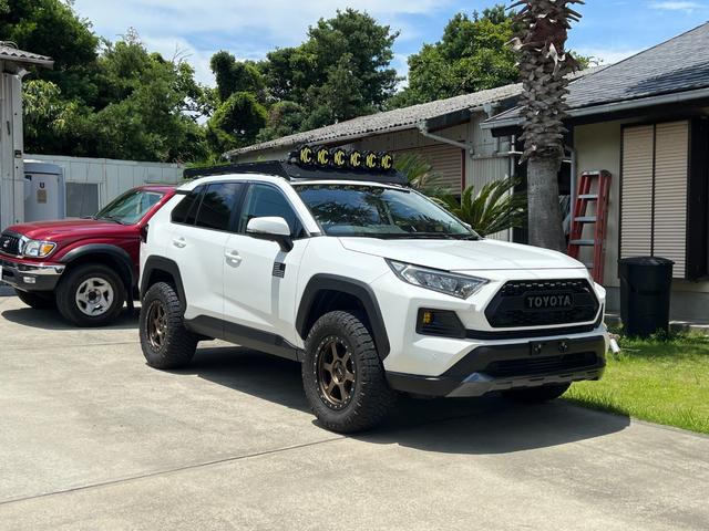 トヨタ RAV4 アドベンチャー オフロードパッケージ リフト トヨタ RAV4 アドベンチャー オフロードパッケージ リフト