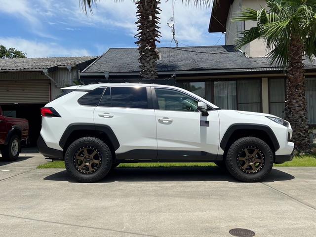 トヨタ RAV4 アドベンチャー オフロードパッケージ リフト トヨタ RAV4 アドベンチャー オフロードパッケージ リフト