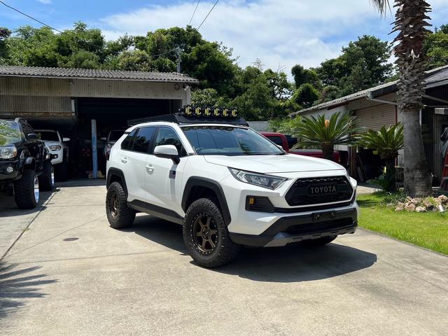 トヨタ RAV4 アドベンチャー オフロードパッケージ リフト トヨタ RAV4 アドベンチャー オフロードパッケージ リフト